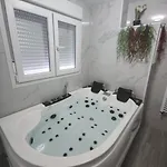 Con Jacuzzi: El Rincon De Delicias * Zaragoza