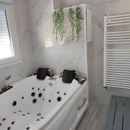 Daire Con Jacuzzi El Rincon De Delicias