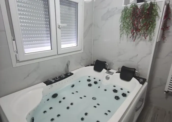 Con Jacuzzi: El Rincon De Delicias * Zaragoza