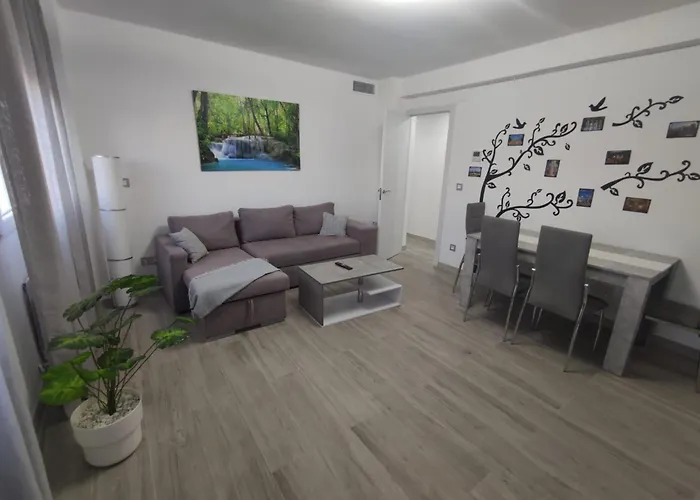 Apartman Con Jacuzzi: El Rincon De Delicias *
